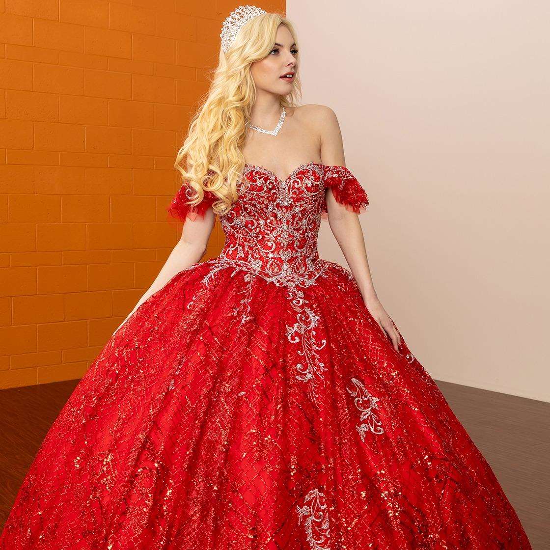 (LIVE 36) Adult gowns, tailored fit, eternal charm.