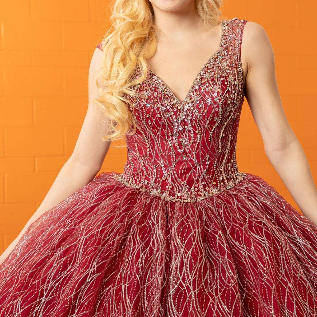 (LIVE 9) Elegant gowns, sparkling jewels, carve unique grace.