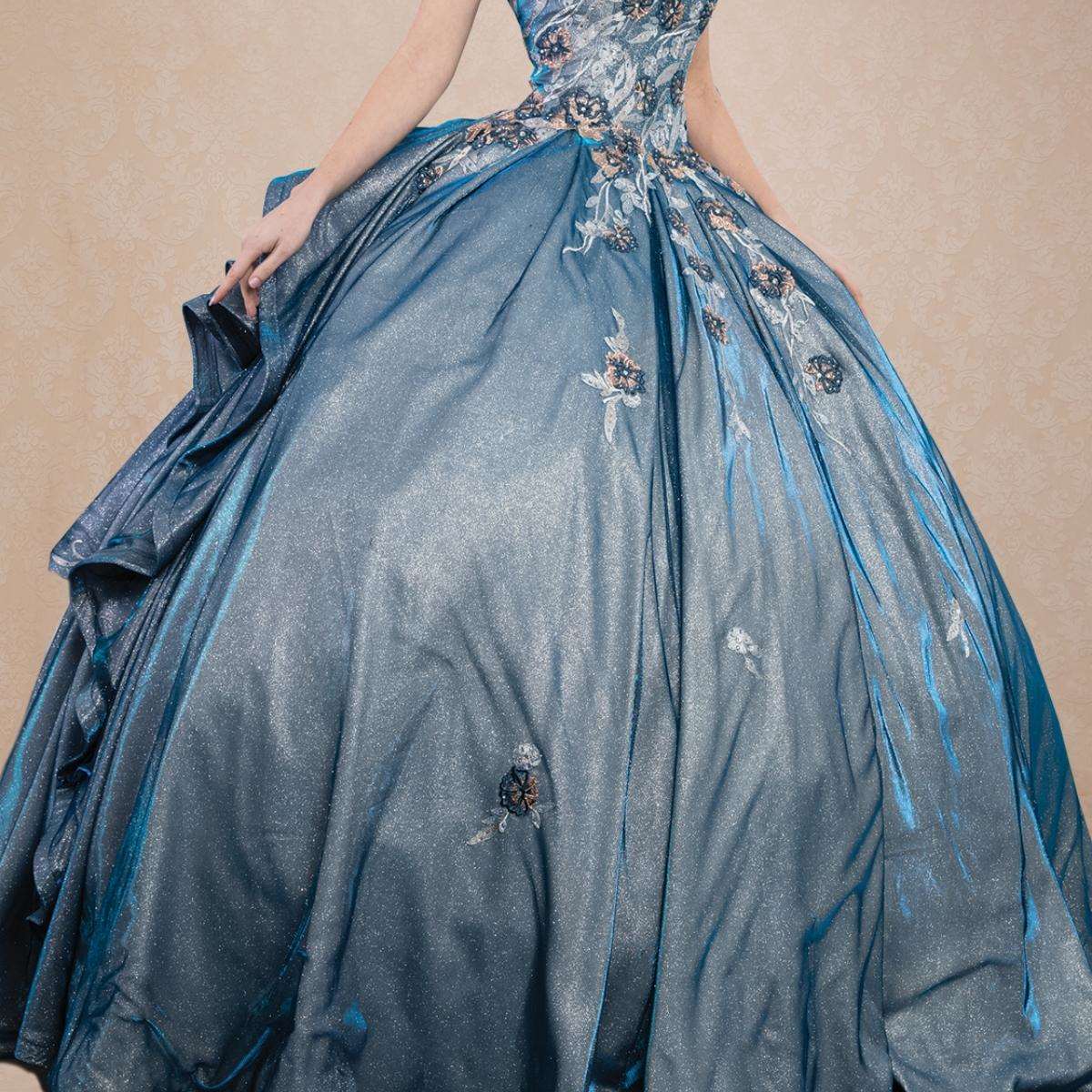 (LIVE 40) Fine gowns, 3D embroidery, weave dreamy tales.